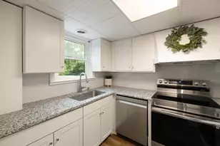 4060 Haverhill Dr, Atlanta, GA 30342 - Photo 13