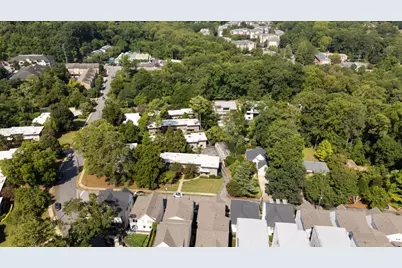 4060 Haverhill Drive #D, Atlanta, GA 30342 - Photo 25
