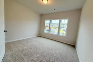 5531 Tullis Dr, Gainesville, GA 30507 - Photo 9