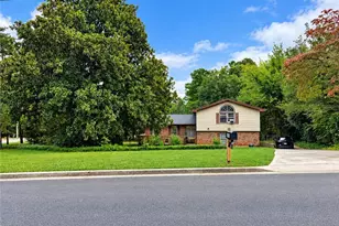 4769 Dunover Cir, Doraville, GA 30360 - Photo 3