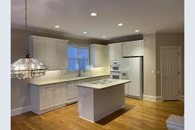 8550 Edwardton Drive, Roswell, GA 30076 - Photo 9