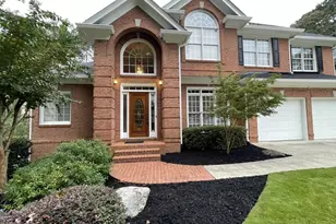 8550 Edwardton Dr, Roswell, GA 30076 - Photo 1