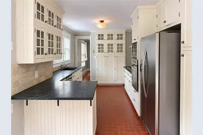 255 Springdale Drive NE, Atlanta, GA 30305 - Photo 5