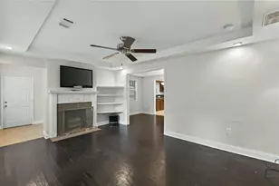 2492 Maple St, East Point, GA 30344 - Photo 9