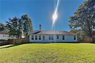 3998 Duncan Ives Dr, Buford, GA 30519 - Photo 17