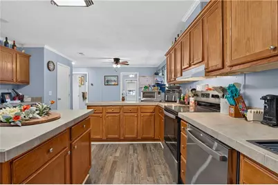 403 Gravely Road SE, Calhoun, GA 30701 - Photo 11