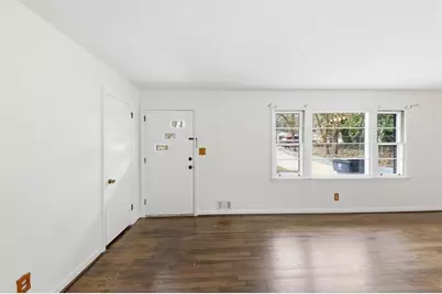 124 Larose, Marietta, GA 30060 - Photo 3