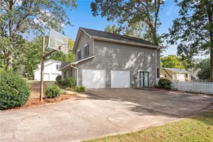 2014 Arbor Forest Dr SW, Marietta, GA 30064 - Photo 3
