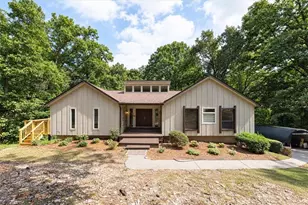 575 Periwinkle Dr, Roswell, GA 30075 - Photo 9
