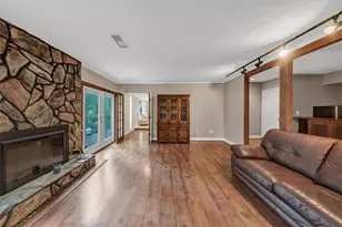 575 Periwinkle Dr, Roswell, GA 30075 - Photo 39