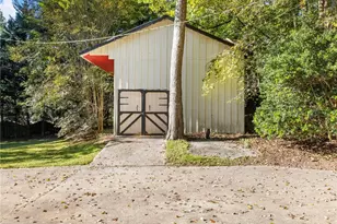 7389 Williams Rd, Flowery Branch, GA 30542 - Photo 43