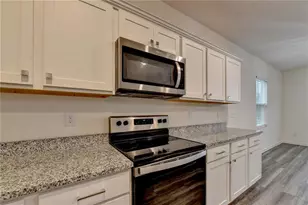 304 Coronado Dr, Locust Grove, GA 30248 - Photo 19