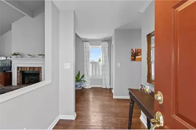 1055 Club Place NE, Atlanta, GA 30319 - Photo 5