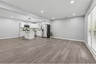 2676 Beacon Drive, Atlanta, GA 30349 - Photo 3