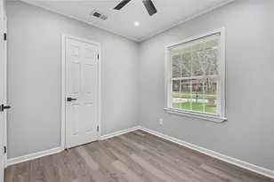 2676 Beacon Dr, Atlanta, GA 30349 - Photo 13