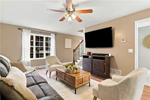 196 W Scott Ct, Fairmount, GA 30139 - Photo 5
