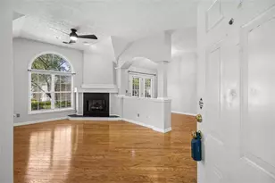 4331 Orchard Park Ct, Stone Mountain, GA 30083 - Photo 3