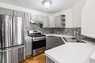 4331 Orchard Park Ct, Stone Mountain, GA 30083 - Photo 5