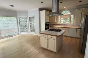 980 Laurel Springs Ln SW, Marietta, GA 30064 - Photo 11