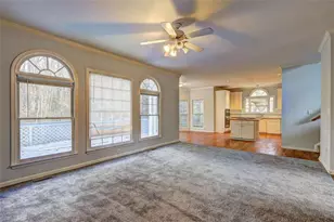 980 Laurel Springs Ln SW, Marietta, GA 30064 - Photo 9