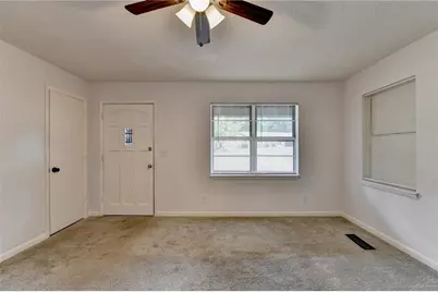 4921 Merlin Drive, Oakwood, GA 30566 - Photo 11