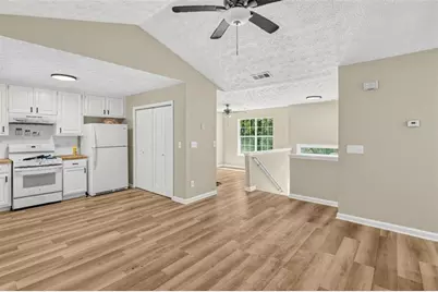 215 Pinehurst Drive, Stockbridge, GA 30281 - Photo 5