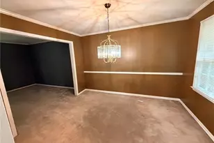 2878 Pine Valley Cir, East Point, GA 30344 - Photo 7
