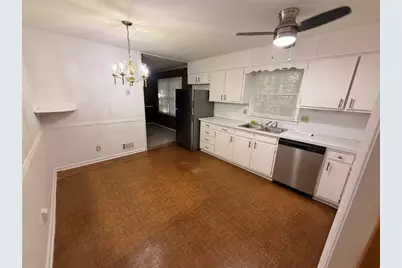 2878 Pine Valley Circle, East Point, GA 30344 - Photo 5