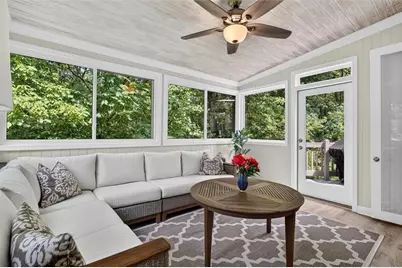 4850 Grandview Trace NE, Roswell, GA 30075 - Photo 9