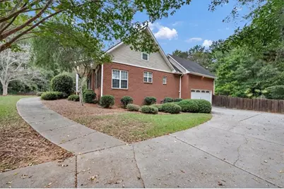 396 Harbour Shores Drive, Jackson, GA 30233 - Photo 3