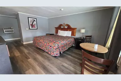 324 N Duval Street, Claxton, GA 30417 - Photo 7