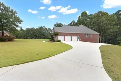 5655 Toccoa Drive, Douglasville, GA 30135 - Photo 5