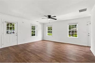 728 Skyview Drive NE, Marietta, GA 30060 - Photo 5