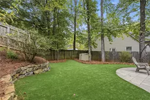 8005 Canter Ln, Alpharetta, GA 30009 - Photo 11