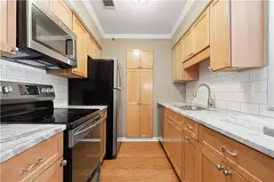 1418 Highland Bluff Dr S E, Atlanta, GA 30339 - Photo 15