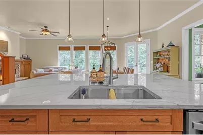 3161 Perimeter Circle, Buford, GA 30519 - Photo 17