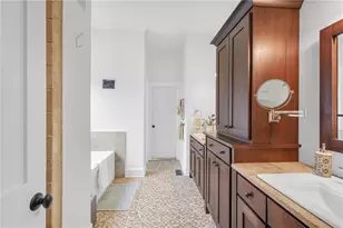 3161 Perimeter Cir, Buford, GA 30519 - Photo 25
