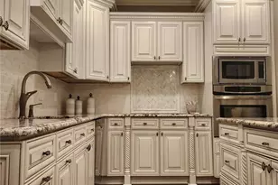 9025 Niblic Dr, Alpharetta, GA 30022 - Photo 17