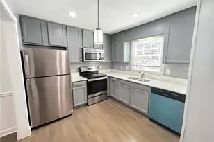 1044 Oaks Pkwy SE, Smyrna, GA 30082 - Photo 5