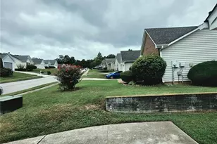 304 Village Ln, Stockbridge, GA 30281 - Photo 19