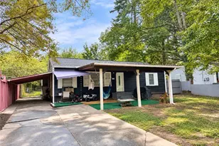 4195 Hanes Dr, Decatur, GA 30035 - Photo 1