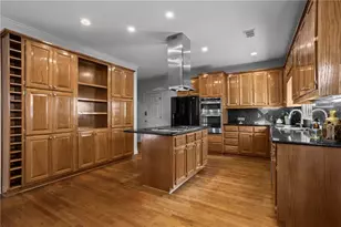 420 Clubfield Dr, Roswell, GA 30075 - Photo 15
