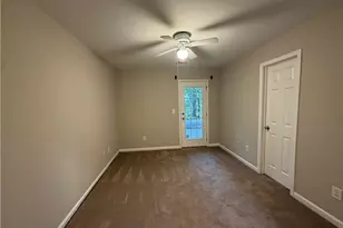 1105 Liberty Pkwy NW, Atlanta, GA 30318 - Photo 19