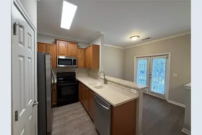 1105 Liberty Parkway NW, Atlanta, GA 30318 - Photo 7