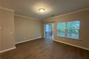 1105 Liberty Pkwy NW, Atlanta, GA 30318 - Photo 5