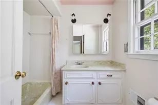5715 Lake Island Dr, Sandy Springs, GA 30327 - Photo 17