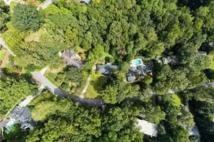 5715 Lake Island Dr, Sandy Springs, GA 30327 - Photo 5
