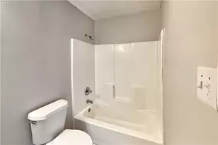 6690 Judy Ln, Riverdale, GA 30296 - Photo 15