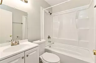 6450 Ashdale Dr, Atlanta, GA 30349 - Photo 11