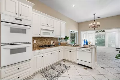 2613 Peterboro Row, Marietta, GA 30062 - Photo 3